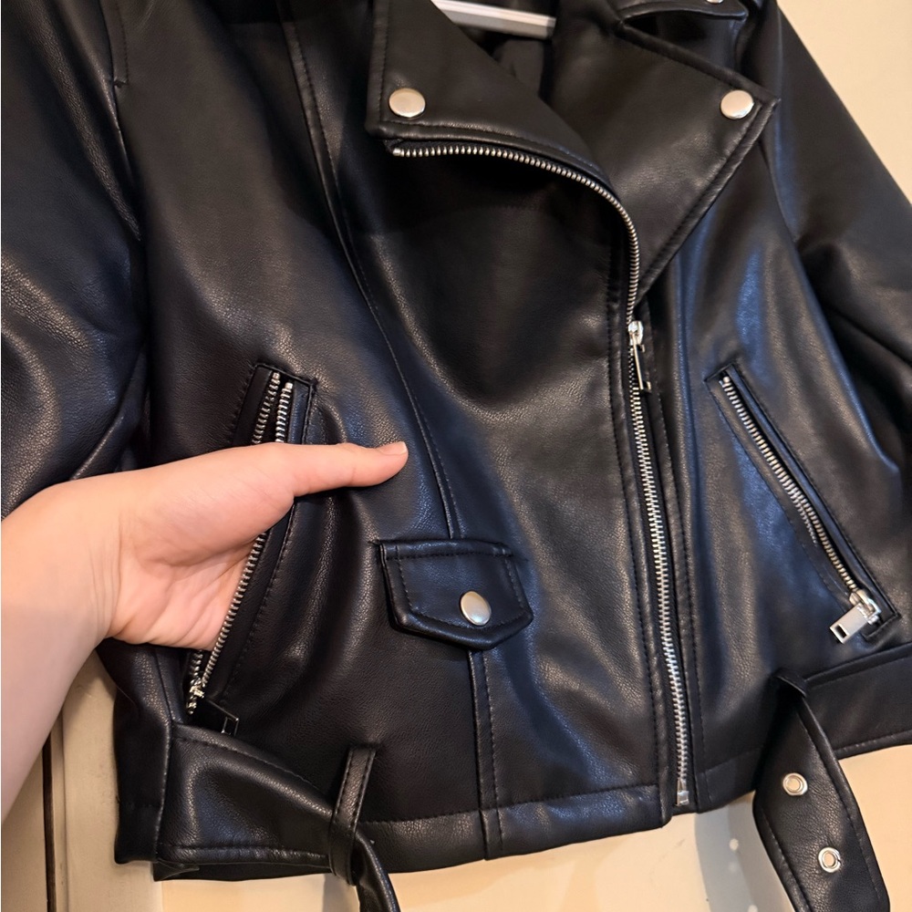 Forever 21 Black Leather Moto Jacket - Picture 3 of 6